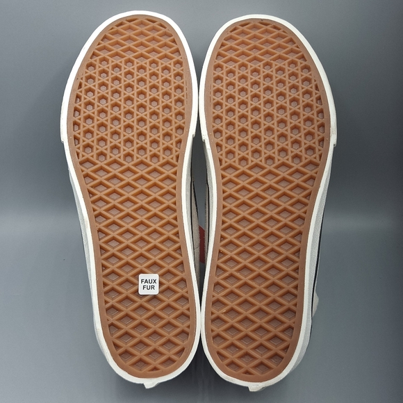 New Vans Sk8-Hi Top Tapered Stackform Platform Pig Suede Sherpa Faux Fur Cream - Picture 9 of 10